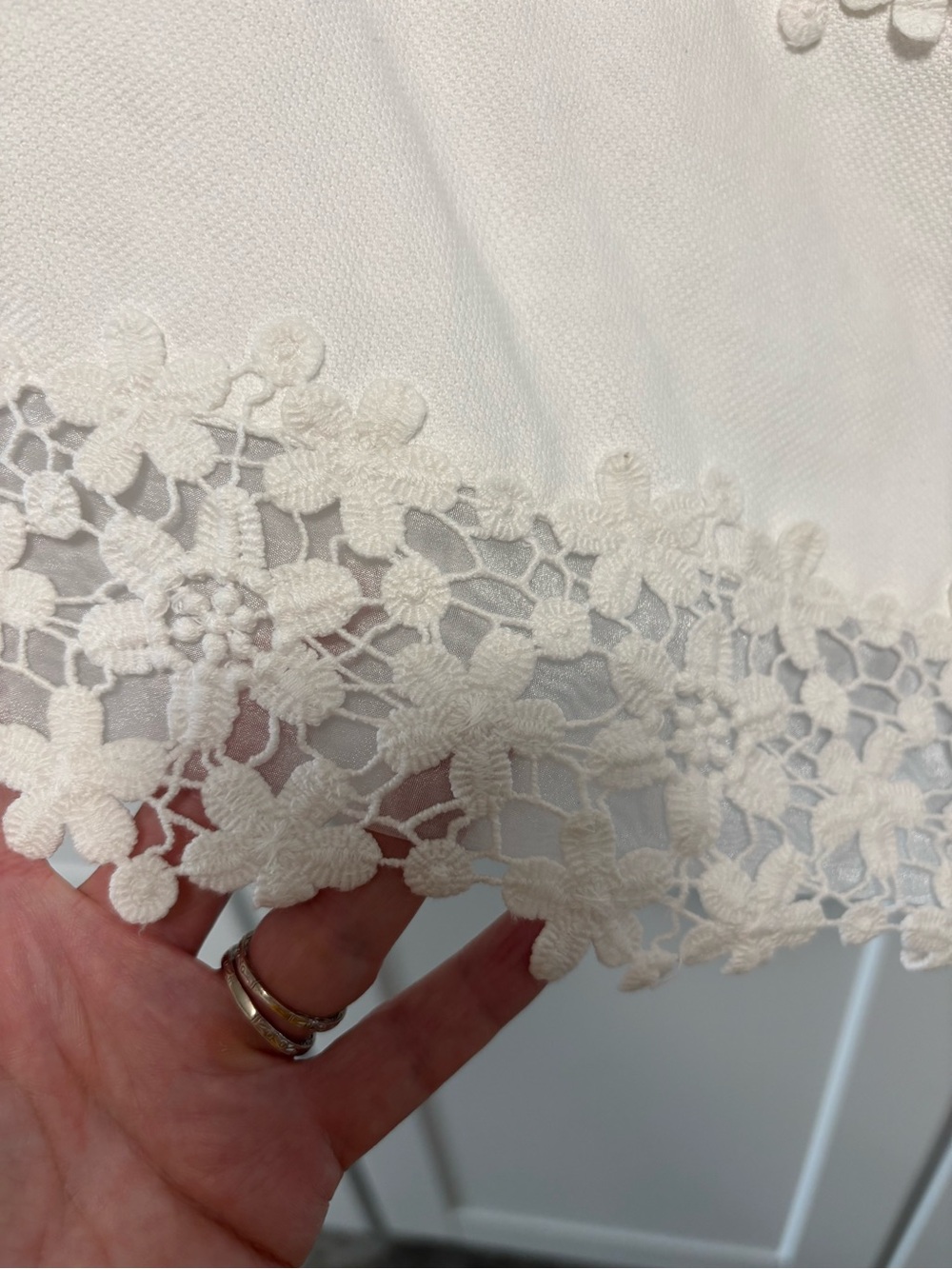 J. Crew White Daisy Floral Lace Crochet Skirt, size 8 - Picture 7 of 11